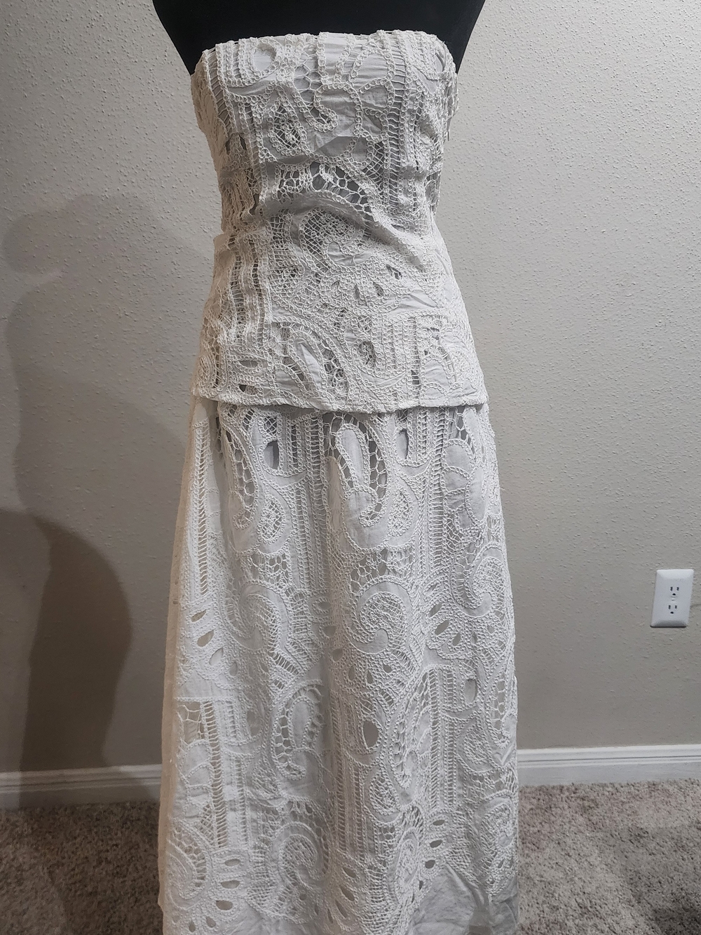 Strapless White Dress dRA - Picture 5 of 16